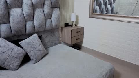 sofia gutierrez   online show from 01.14.26