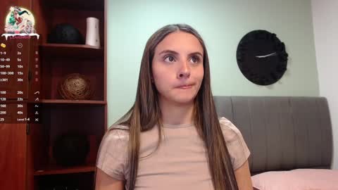 Snapshot of sofia_her chatting on 12.27.24 Sofia online show from 12.27.24