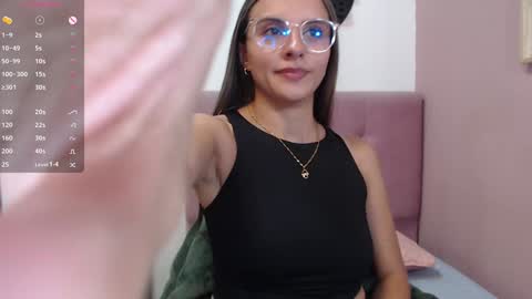 Snapshot of sofia_her chatting on 01.08.25 Sofia online show from 01.08.25
