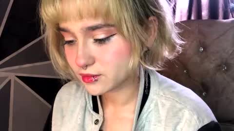 Snapshot of sofia_jimenezz chatting on 10.19.25 Sofia Jimenez online show from 10.19.25