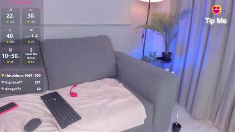 Snapshot of sofia_mark20 chatting on 07.14.26 Sofia online show from 07.14.26