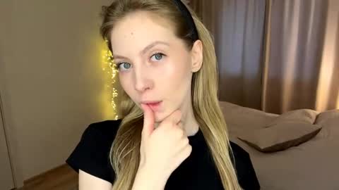 Sofia online show from 04.17.26