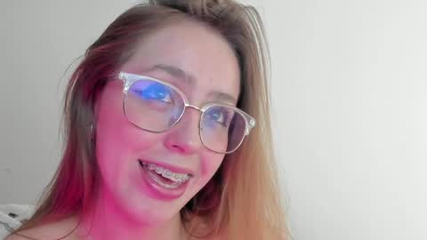     online show from 02.06.25