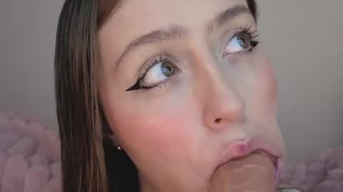 Snapshot of sofia_palacios_ chatting on 10.09.25     online show from 10.09.25