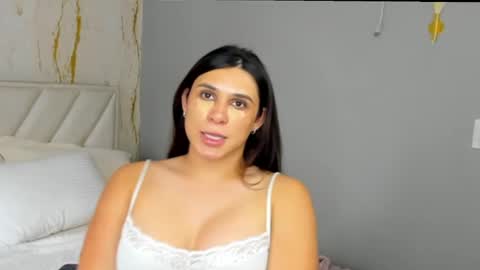 sofia_rivers_ online show from 02.28.25