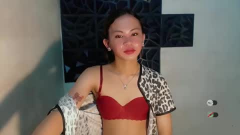 Snapshot of sofia_sweetheart18 chatting on 10.15.25 sofia_sweetheart18 online show from 10.15.25
