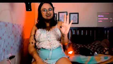 Demi Sofia online show from 02.06.25