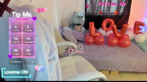 Snapshot of sofia_thomson_t chatting on 02.12.25 Sofia Thomson online show from 02.12.25
