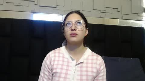 Snapshot of sofia_white3 chatting on 09.21.25 Sofa online show from 09.21.25