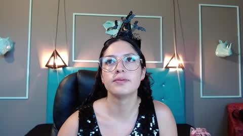 Snapshot of sofia_white3 chatting on 10.11.25 Sofa online show from 10.11.25