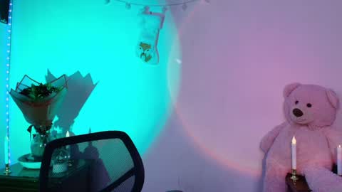 Snapshot of sofiaafoxx chatting on 12.20.24 Sofia online show from 12.20.24