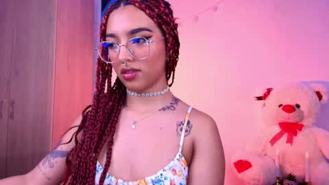 Snapshot of sofiaafoxx chatting on 02.11.25 Sofia online show from 02.11.25