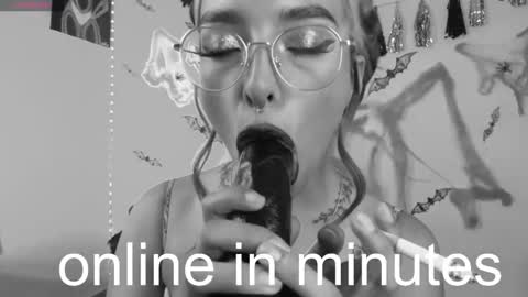 Snapshot of sofiaafoxx chatting on 02.20.25 Sofia online show from 02.20.25