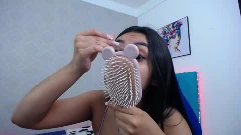 Sofia online show from 12.17.25