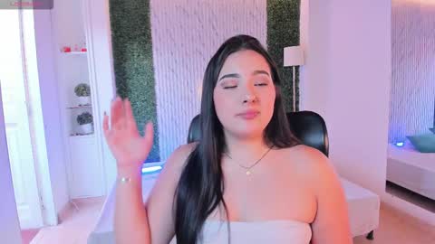 Sofia caramel online show from 12.03.25