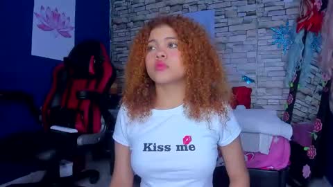 sofiacastillo01 online show from 01.16.25