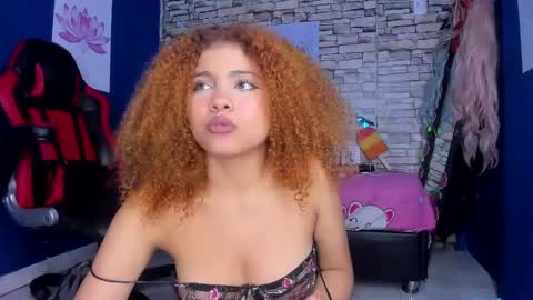 sofiacastillo01 online show from 01.24.25