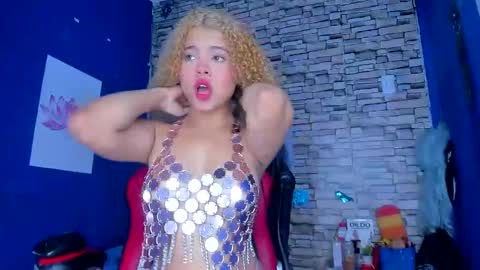 sofiacastillo01 online show from 02.23.25