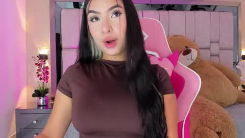 Sofia  online show from 02.19.25