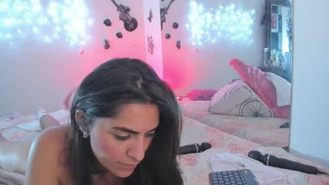 Snapshot of sofiacruz16 chatting on 01.17.25 sofiacruz16 online show from 01.17.25