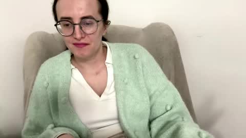 Snapshot of sofianicegirl chatting on 04.29.26 Sofia online show from 04.29.26