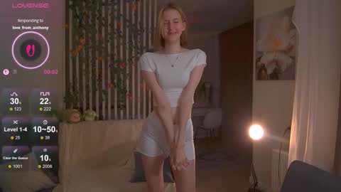 Sofia Help me overcome shynes with 100 thumbs up online show from 11.23.25