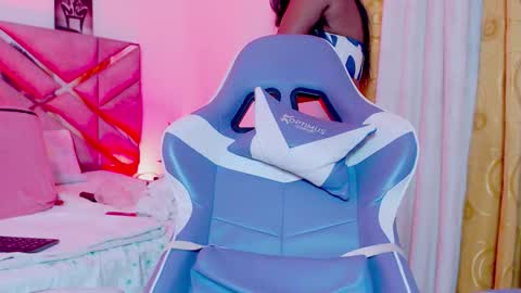 Sofia online show from 10.19.25