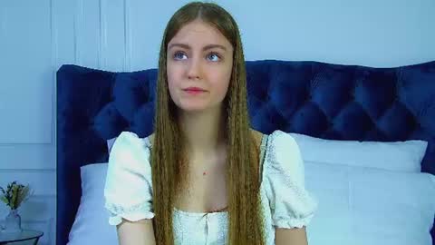 Snapshot of sofiasarvain chatting on 06.20.26 Sofia online show from 06.20.26