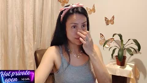 Sofi Bella online show from 11.13.25