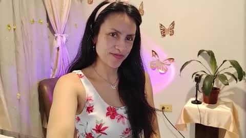 Sofi Bella online show from 11.29.25