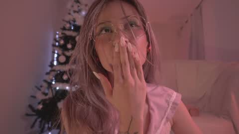 Snapshot of soficb chatting on 12.12.24 Sofi online show from 12.12.24