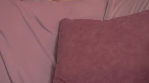 Snapshot of soficb chatting on 12.15.24 Sofi online show from 12.15.24