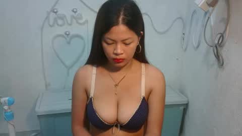 Snapshot of sofie_loorexx chatting on 04.30.26 sofie_loorexx online show from 04.30.26
