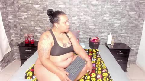 Vicky  online show from 12.30.24