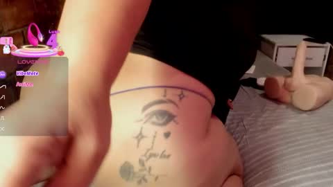 Vicky  online show from 11.28.25