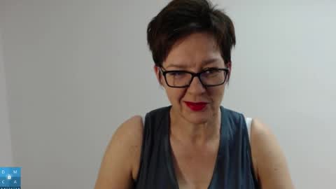 Snapshot of sofie_velvet chatting on 10.05.25 Sofie Velvet online show from 10.05.25