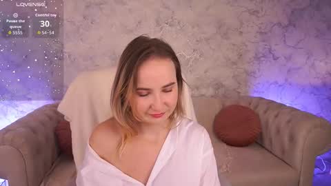 Sofie online show from 10.07.25