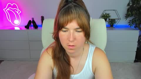 Snapshot of sofii_darling chatting on 09.08.25 sofii_darling online show from 09.08.25