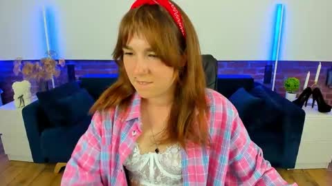 Snapshot of sofii_darling chatting on 09.14.25 sofii_darling online show from 09.14.25