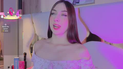 sofii_jones online show from 11.22.25