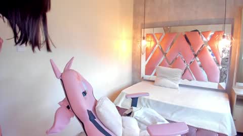 Snapshot of sofii_miller_ chatting on 12.20.24 online show from 12.20.24