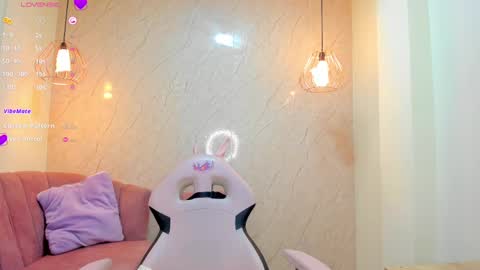 Snapshot of sofii_miller_ chatting on 03.04.25 online show from 03.04.25