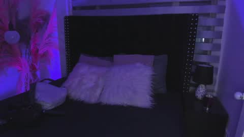 Sofia online show from 12.17.24