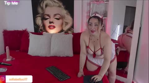 Sofiibell online show from 10.11.25