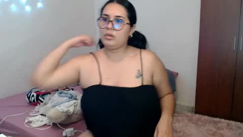 Snapshot of sofimabelnasty19 chatting on 10.09.25 sofi online show from 10.09.25