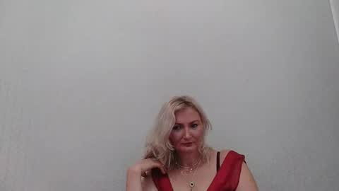 Snapshot of sofishine11 chatting on 10.24.25 Sofi online show from 10.24.25