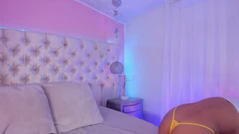 Snapshot of sofly_s chatting on 01.13.25 Sofi online show from 01.13.25