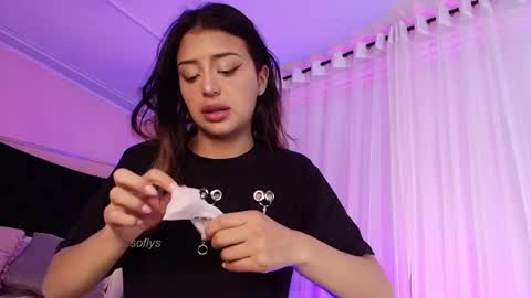 Snapshot of sofly_s chatting on 02.18.25 Sofi online show from 02.18.25