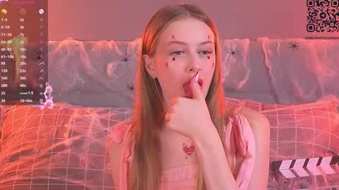 Snapshot of soft_babe chatting on 10.30.25 Milisa online show from 10.30.25