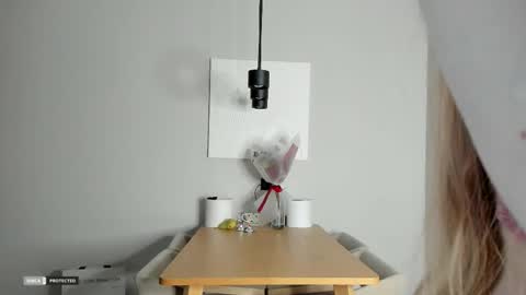 kitty katy online show from 04.04.26